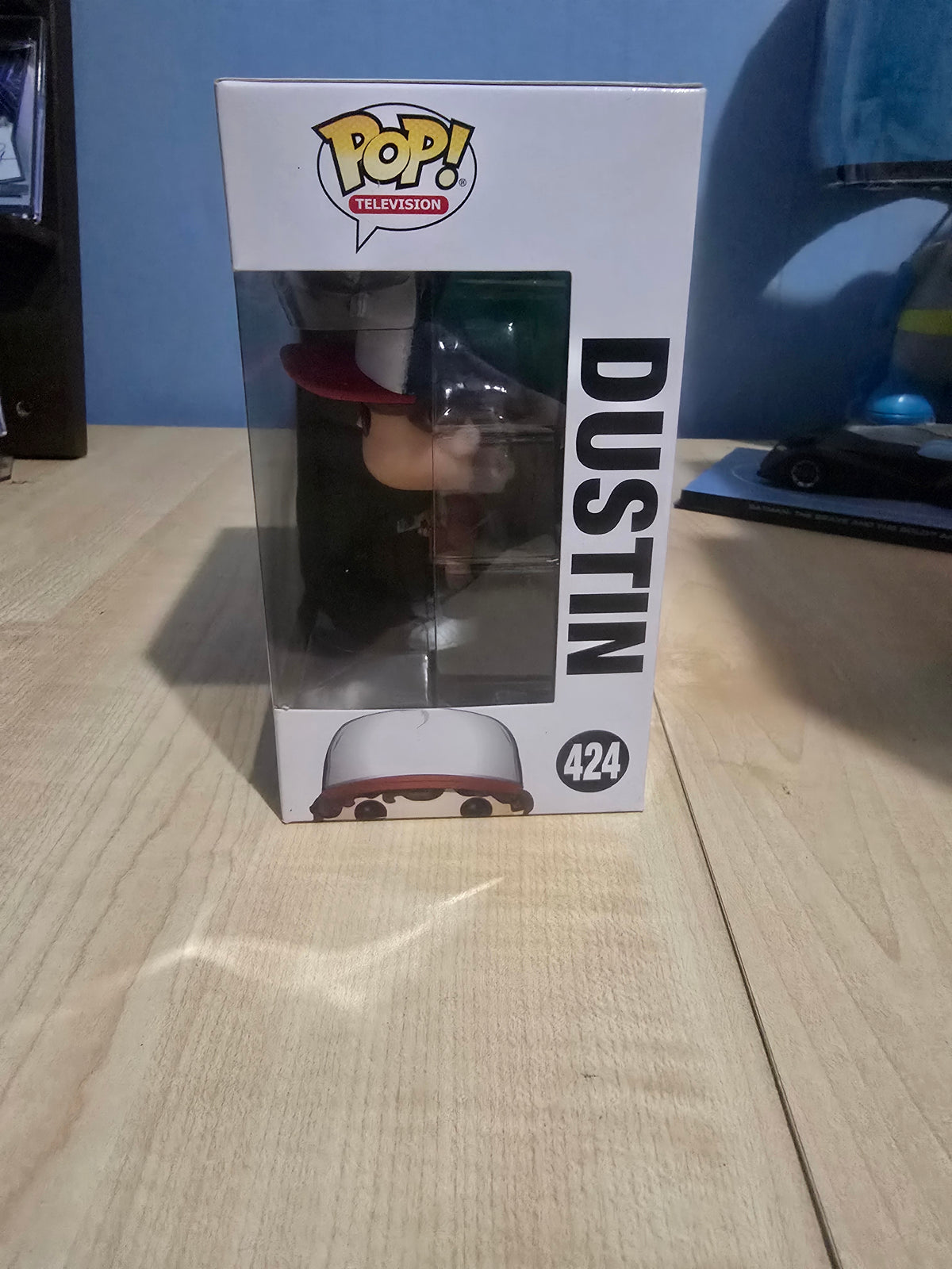 Dustin 424